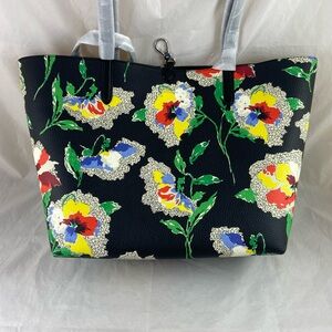 Lauren Ralph Lauren Large Reversible Tote Bag Handbag W Wristlet Bag & Charm NWT